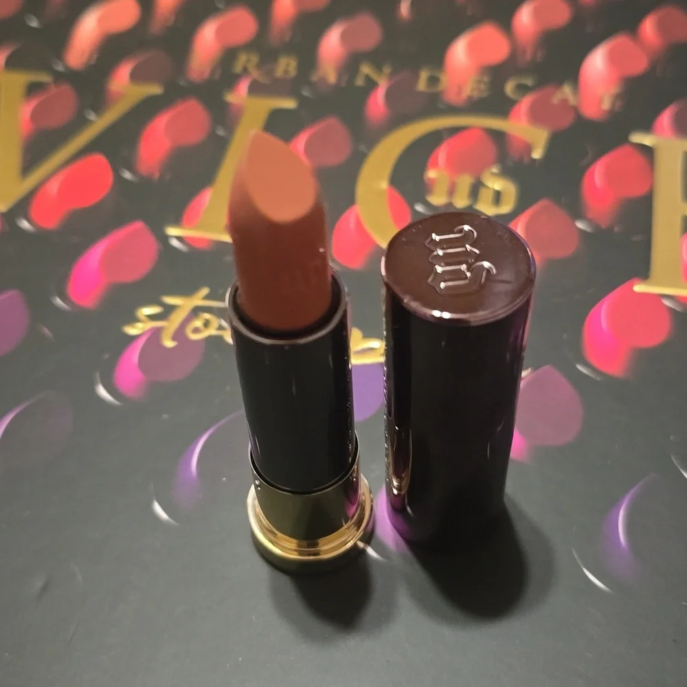 ❇️🧚‍♀️INSANITY Urban Decay DISCONTINUED Lipstick NWOBOX
